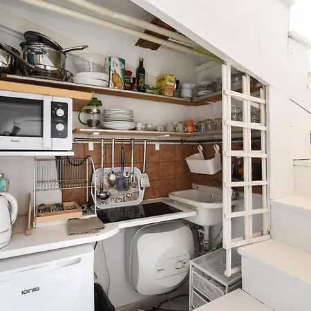 Navona With Terrace Backpackers *